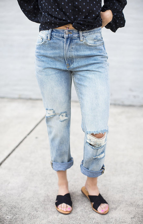 Light Wash Boyfriend Jeans