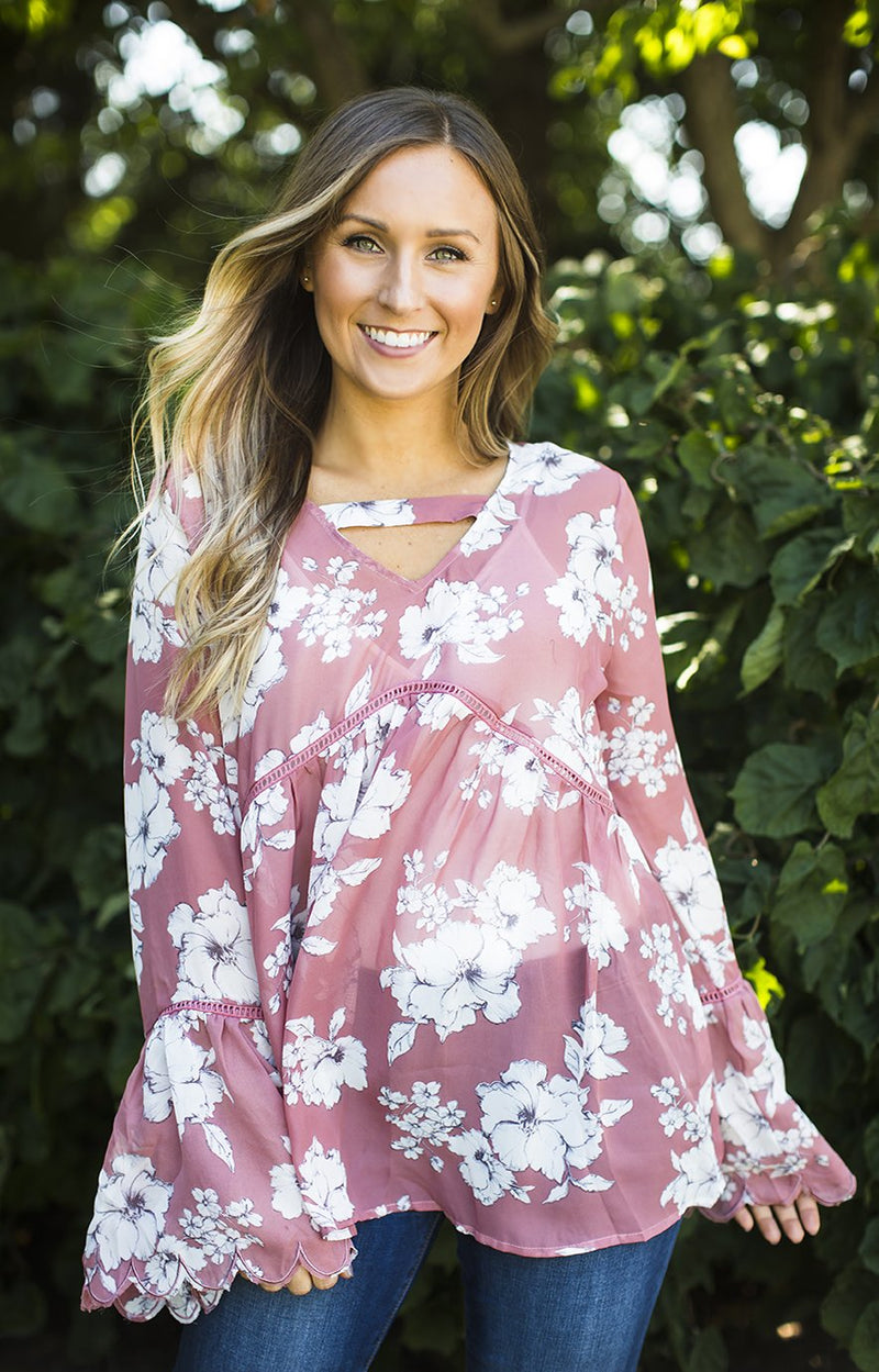 Mauve Floral Chiffon Scalloped Sleeve Top