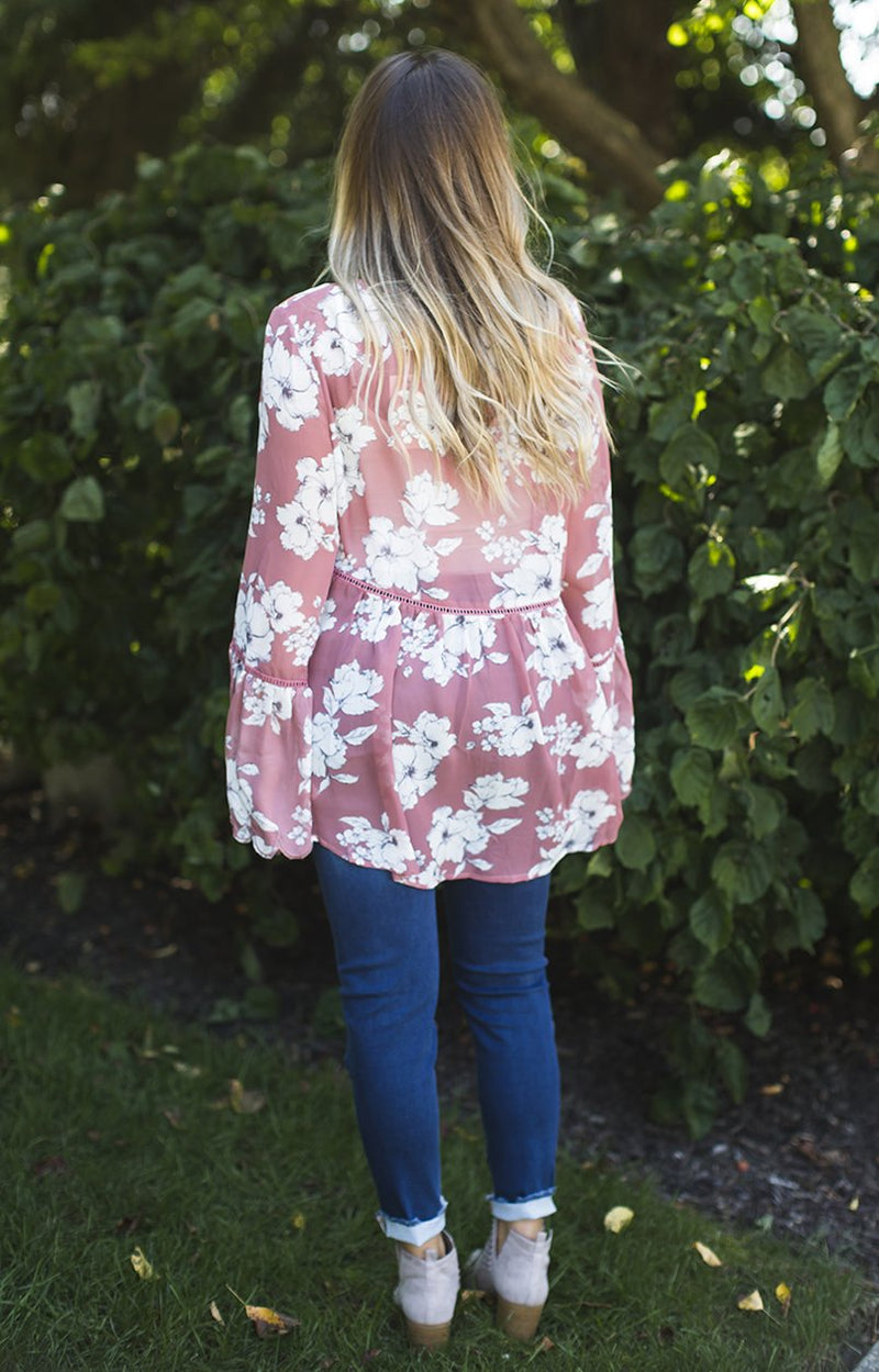 Mauve Floral Chiffon Scalloped Sleeve Top